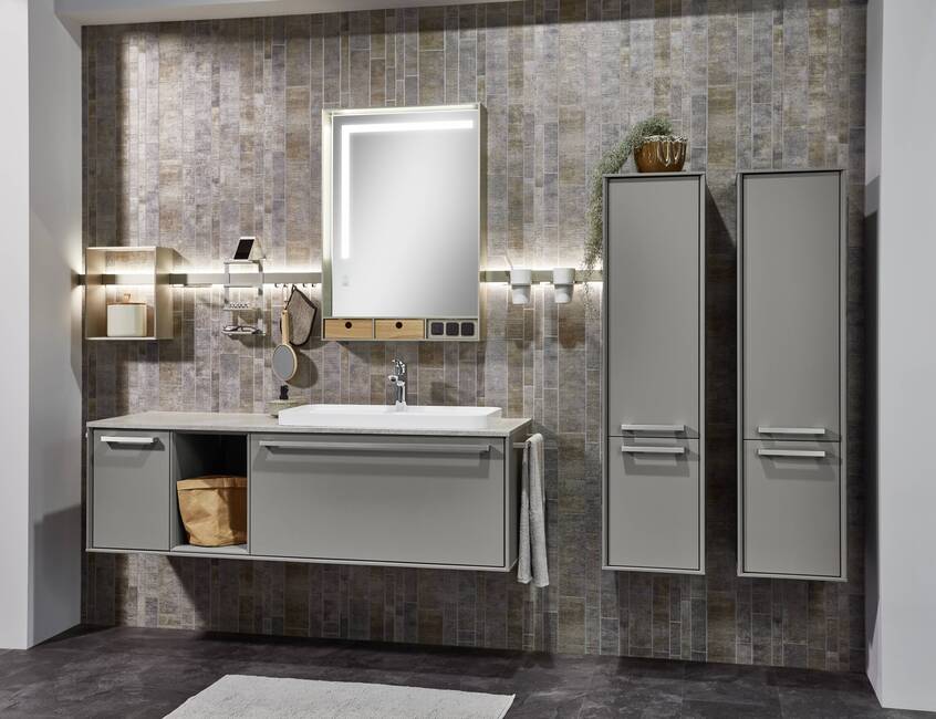 T03_31_31047_22_Easytouch_970_M